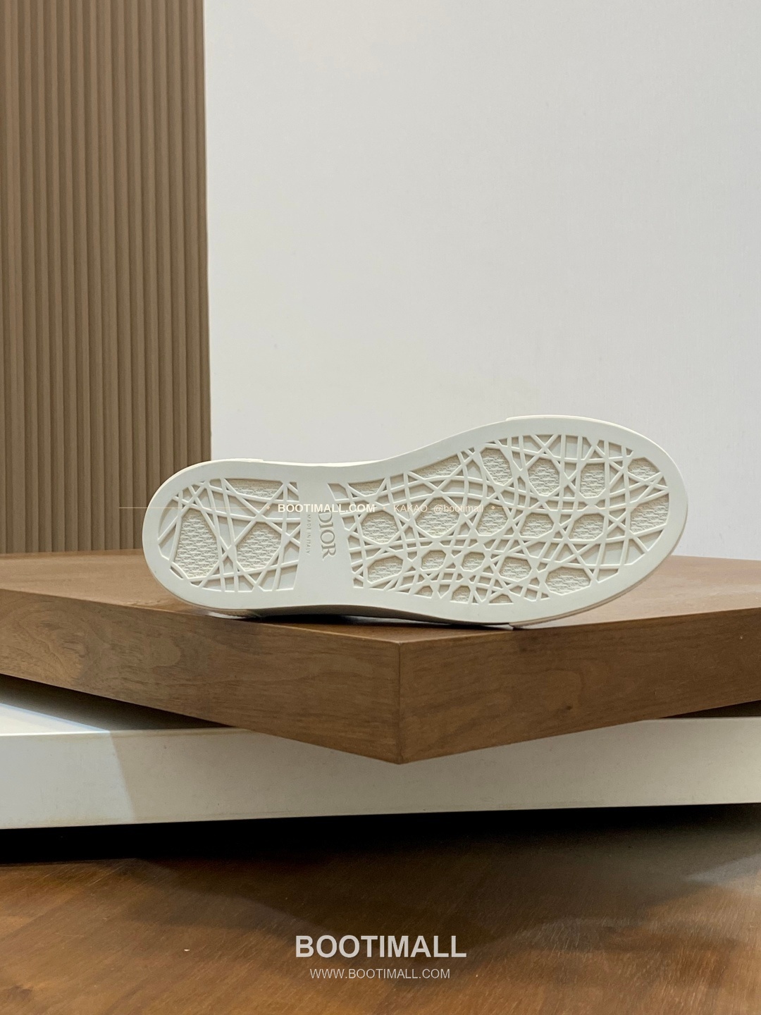 디올 송아지가죽 오블리크 로고 레이스업 스니커즈 블랙 Dior Calfskin Oblique Logo Lace-Up Sneakers 9