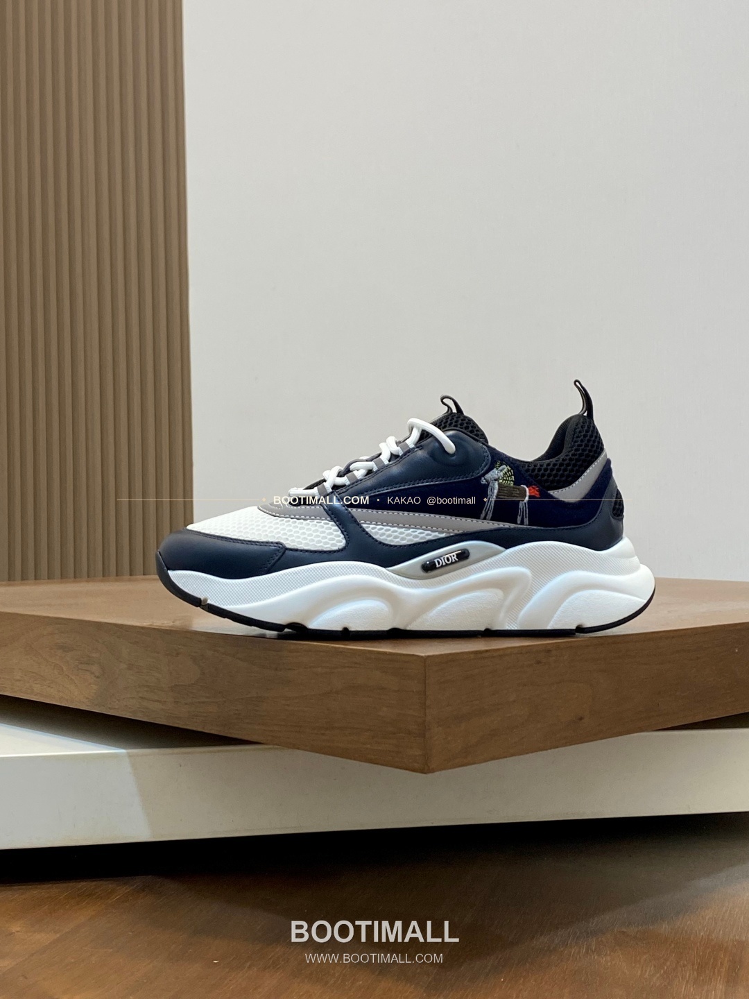 디올 스웨이드 메쉬 로고 레이스업 스니커즈 Dior Suede Mesh Logo Lace-Up Sneakers 2