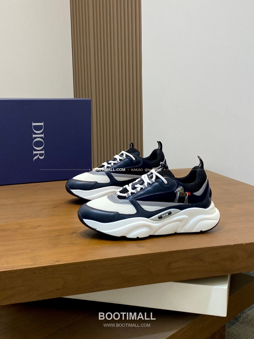 디올 스웨이드 메쉬 로고 레이스업 스니커즈 Dior Suede Mesh Logo Lace-Up Sneakers 3