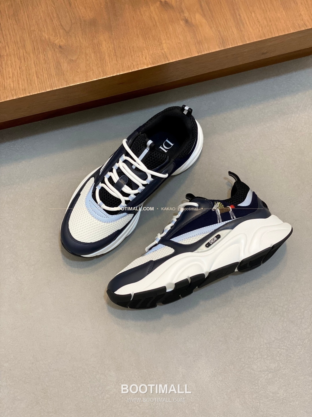 디올 스웨이드 메쉬 로고 레이스업 스니커즈 Dior Suede Mesh Logo Lace-Up Sneakers 5