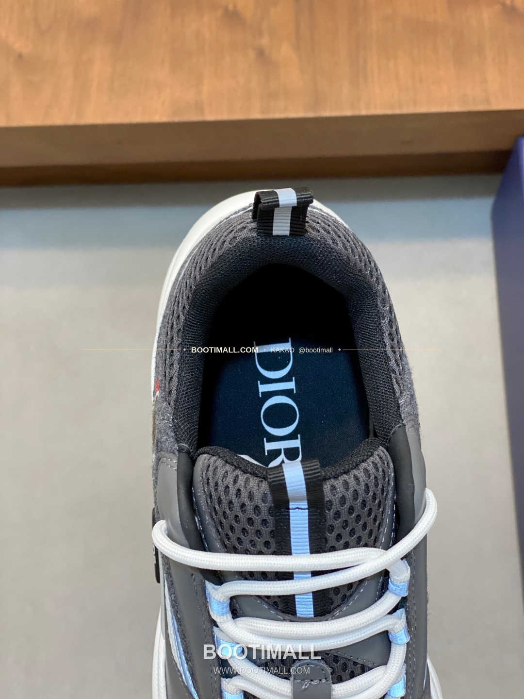 디올 스웨이드 메쉬 로고 레이스업 스니커즈 스카이블루 Dior Suede Mesh Logo Lace-Up Sneakers 7