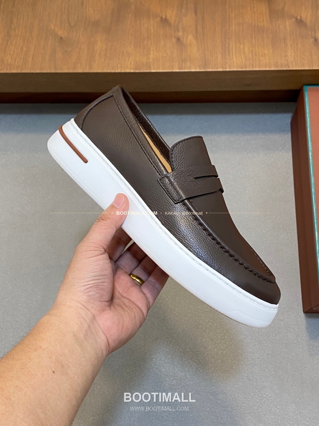 로로피아나 송아지가죽 스웨이드 믹스 로고 슬립온 다크브라운 Loro Piana Calfskin Suede Mix Logo Slip-On Sneakers 4