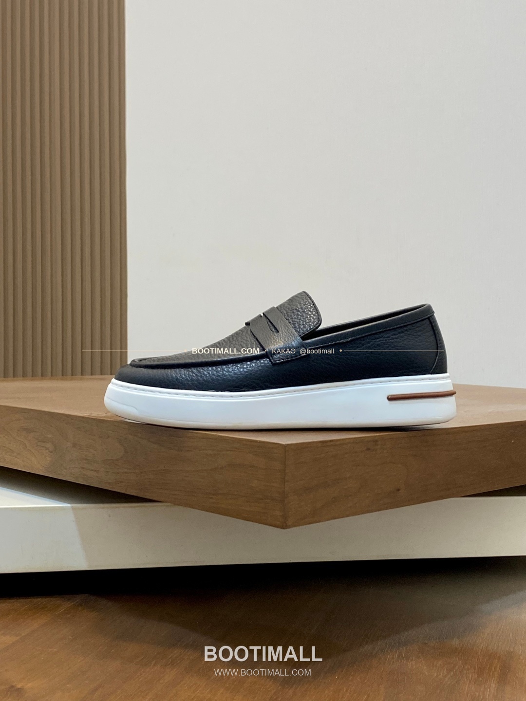 로로피아나 송아지가죽 스웨이드 믹스 로고 슬립온 블랙 Loro Piana Calfskin Suede Mix Logo Slip-On Sneakers 2