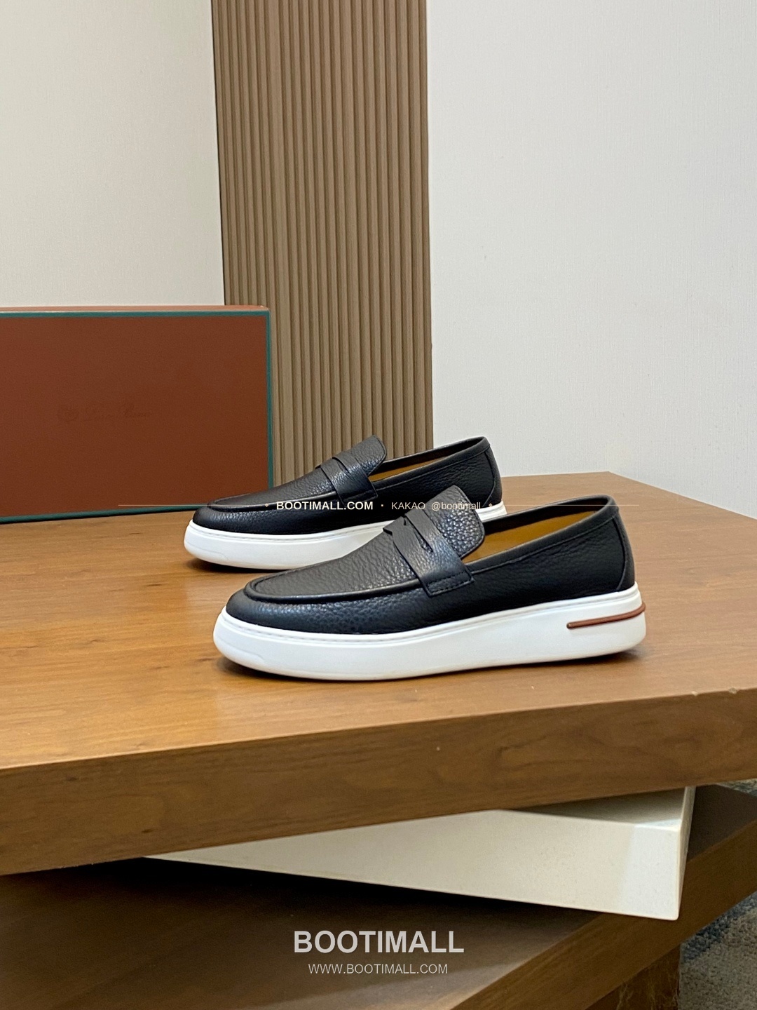 로로피아나 송아지가죽 스웨이드 믹스 로고 슬립온 블랙 Loro Piana Calfskin Suede Mix Logo Slip-On Sneakers 3