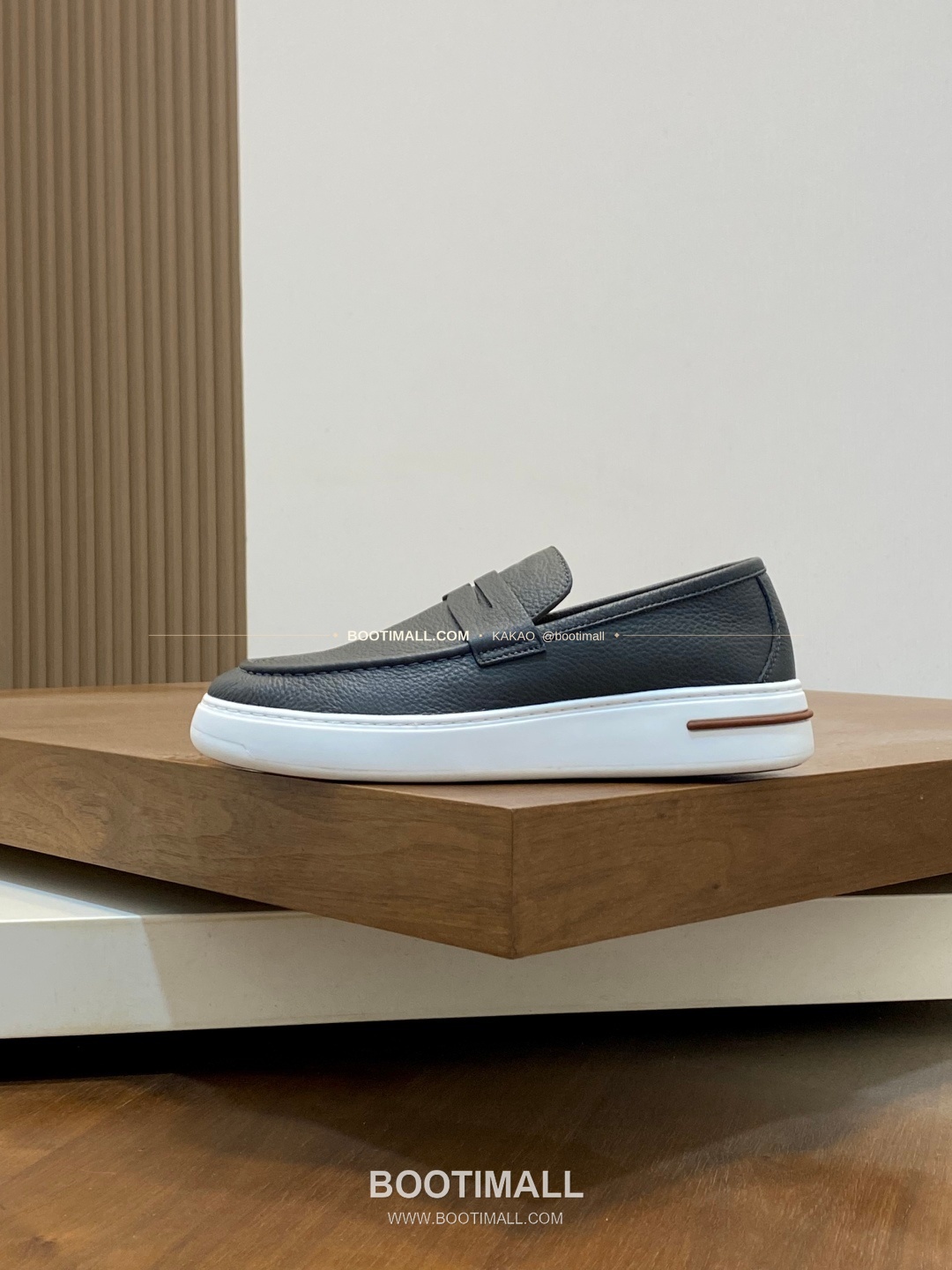 로로피아나 송아지가죽 스웨이드 믹스 로고 슬립온 그레이 Loro Piana Calfskin Suede Mix Logo Slip-On Sneakers 2