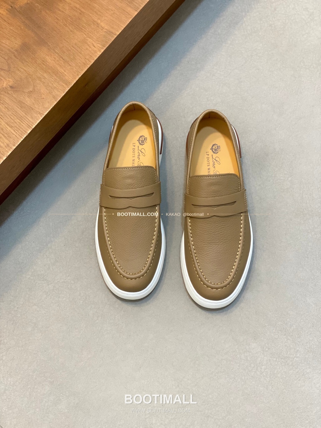 로로피아나 송아지가죽 스웨이드 믹스 로고 슬립온 브라운 Loro Piana Calfskin Suede Mix Logo Slip-On Sneakers 1