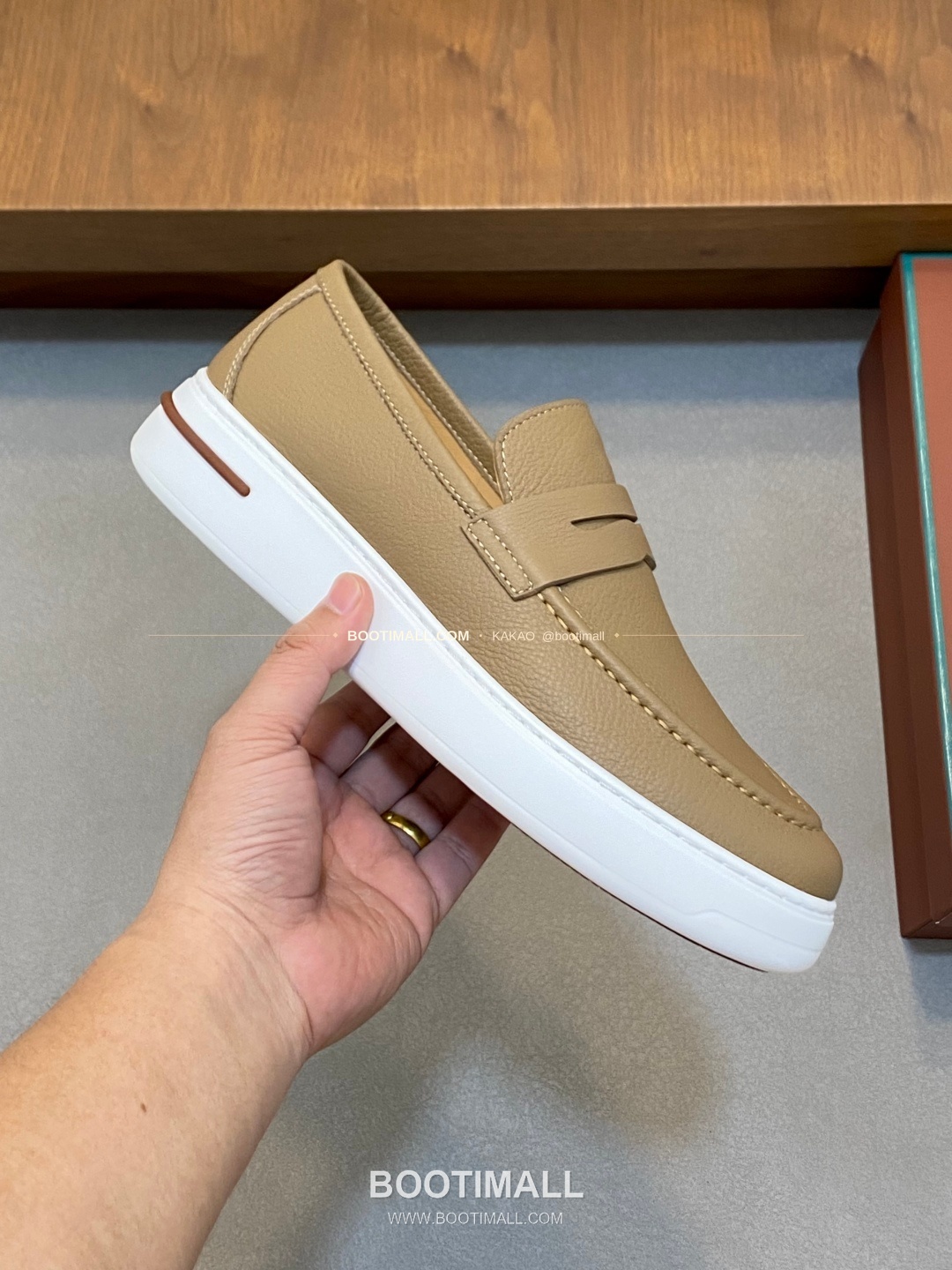 로로피아나 송아지가죽 스웨이드 믹스 로고 슬립온 브라운 Loro Piana Calfskin Suede Mix Logo Slip-On Sneakers 4