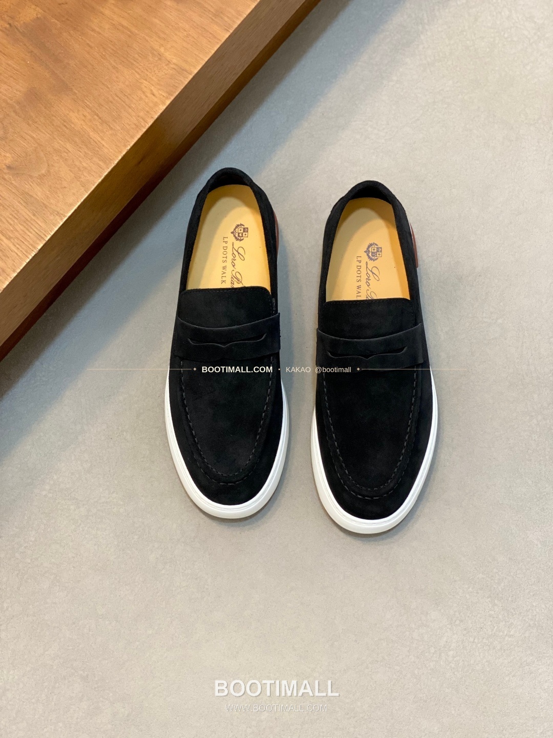 로로피아나 송아지가죽 스웨이드 믹스 로고 로퍼 블랙 Loro Piana Calfskin Suede Mix Logo Loafers 1