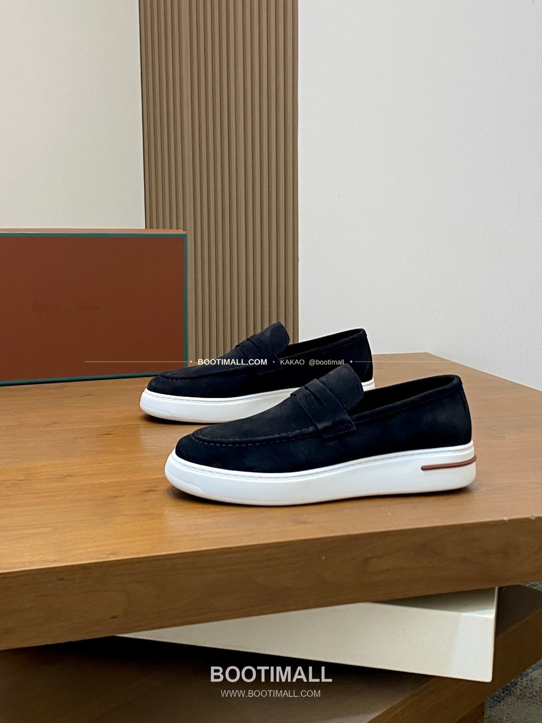 로로피아나 송아지가죽 스웨이드 믹스 로고 로퍼 블랙 Loro Piana Calfskin Suede Mix Logo Loafers 3