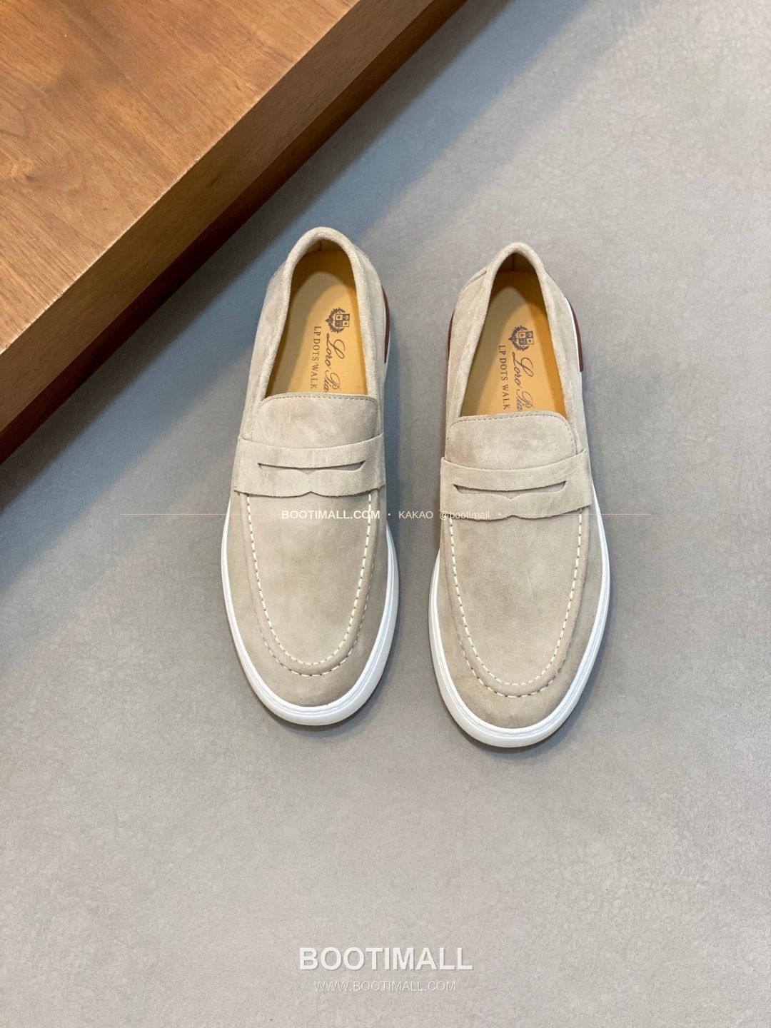 로로피아나 송아지가죽 스웨이드 믹스 로고 로퍼 아이보리 Loro Piana Calfskin Suede Mix Logo Loafers 1