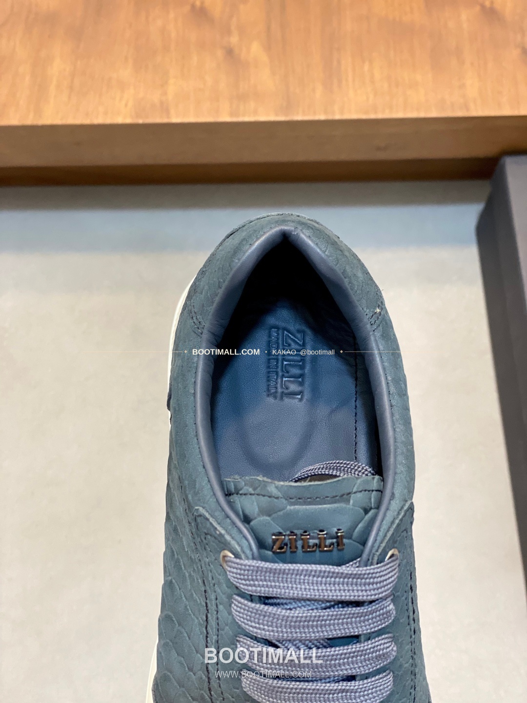 질리 그레인 송아지가죽 스티치 로고 레이스업 스니커즈 네이비 ZILLI Grained Calfskin Stitch Logo Lace-Up Sneakers 7