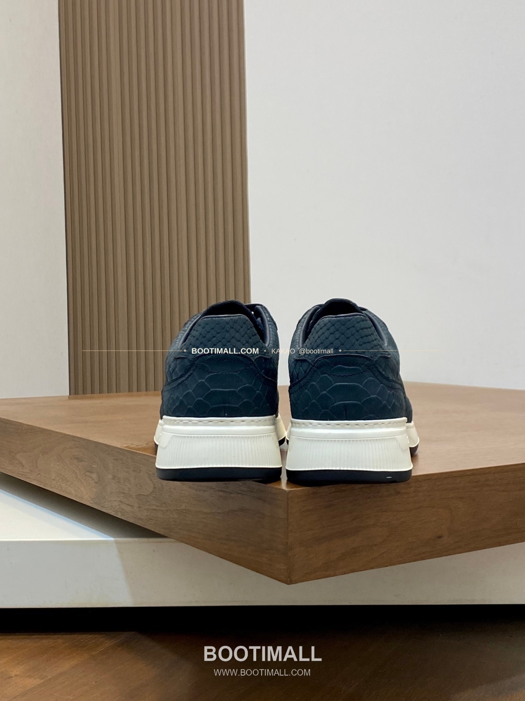 질리 그레인 송아지가죽 스티치 로고 레이스업 스니커즈 네이비 ZILLI Grained Calfskin Stitch Logo Lace-Up Sneakers 8