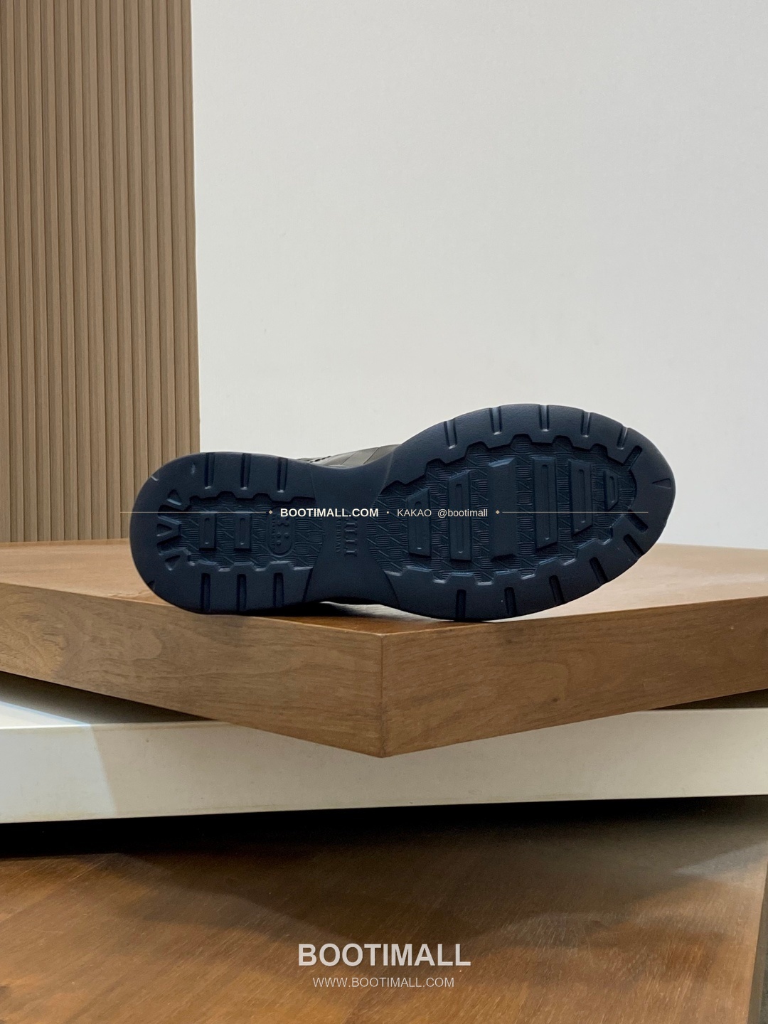 질리 그레인 송아지가죽 스티치 로고 레이스업 스니커즈 블랙 ZILLI Grained Calfskin Stitch Logo Lace-Up Sneakers 9