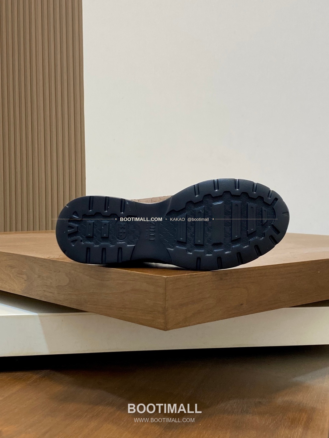 질리 그레인 송아지가죽 스티치 로고 레이스업 스니커즈 브라운 ZILLI Grained Calfskin Stitch Logo Lace-Up Sneakers 9