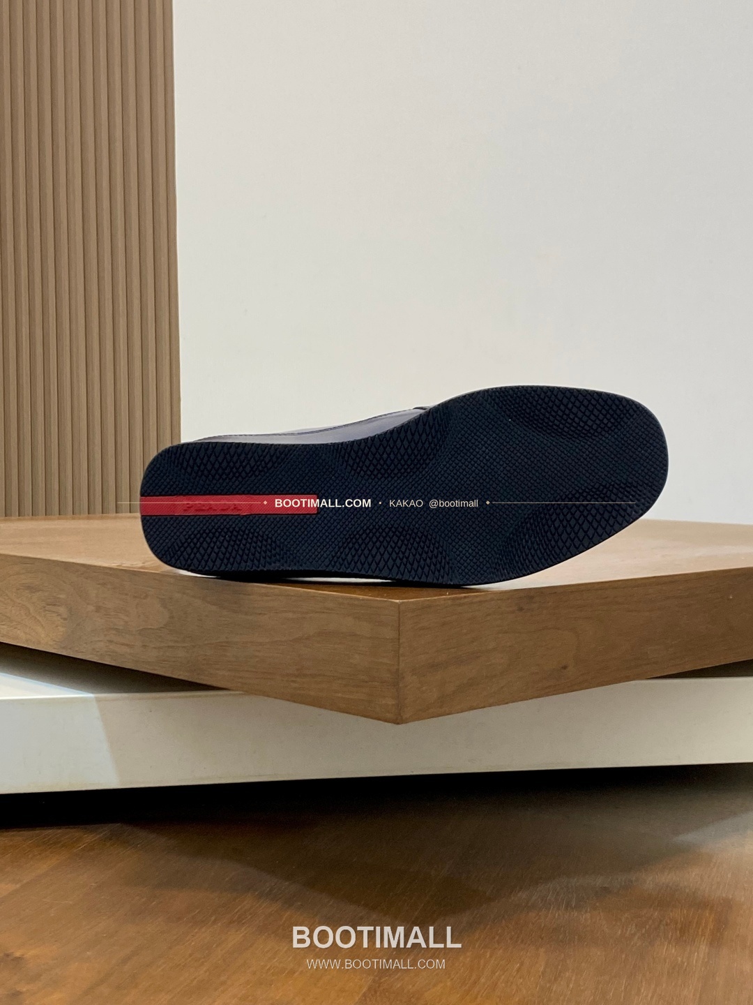 프라다 메쉬 가죽 믹스 로고 레이스업 스니커즈 네이비 Prada Mesh Calfskin Mix Logo Lace-Up Sneakers 9