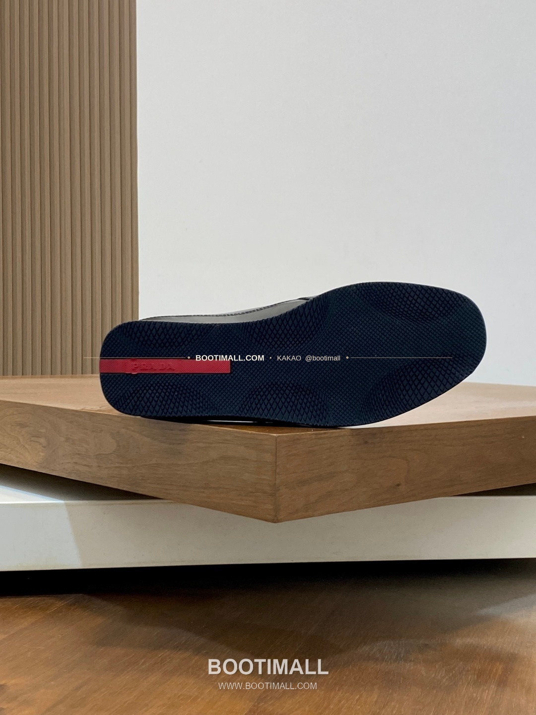 프라다 메쉬 가죽 믹스 로고 레이스업 스니커즈 블랙 Prada Mesh Calfskin Mix Logo Lace-Up Sneakers 9