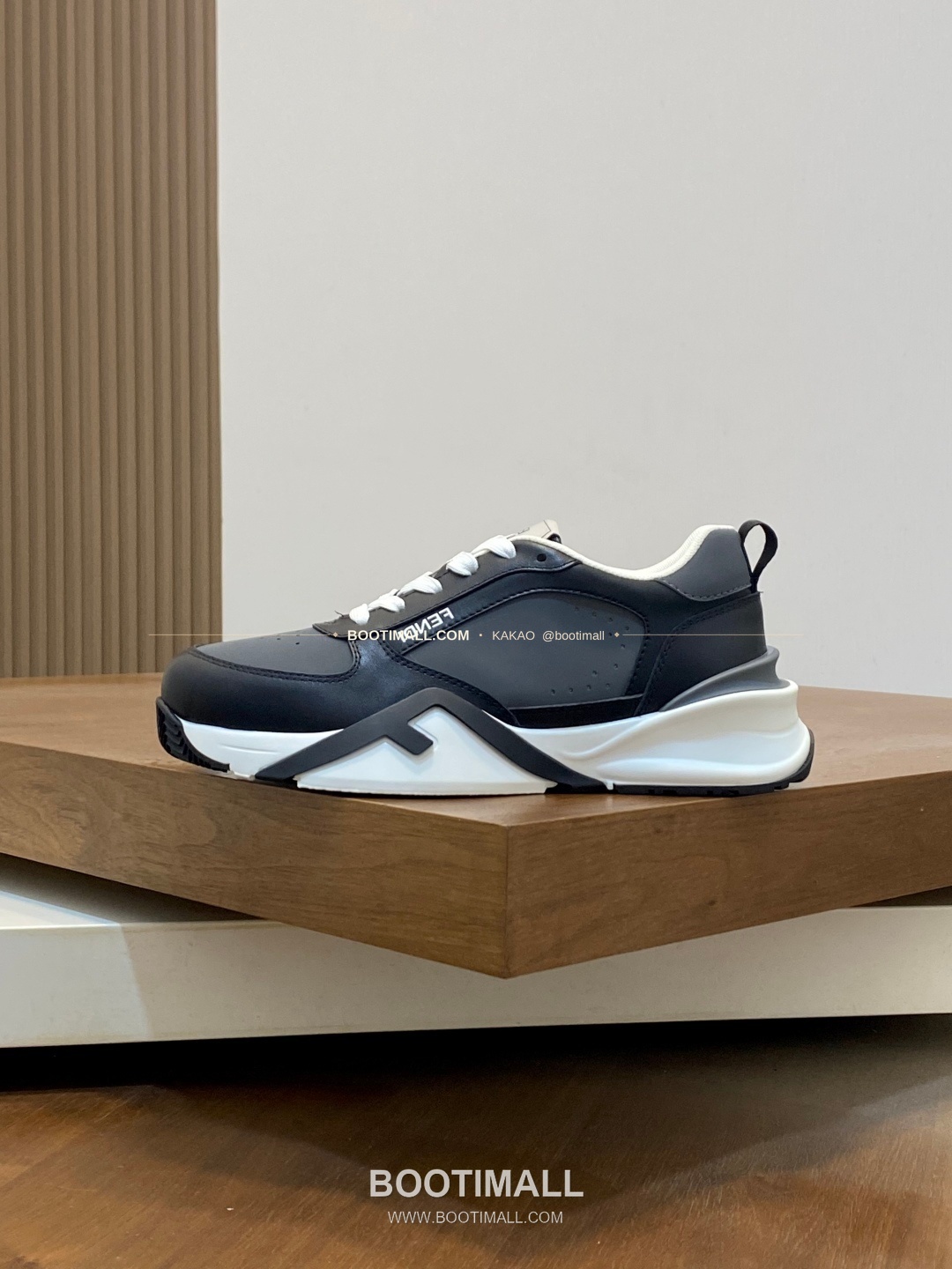 펜디 플로우 테크패브릭 레더 로고 밴딩 스니커즈 그레이 Fendi Flow Tech Fabric Leather Logo Band Sneakers 2