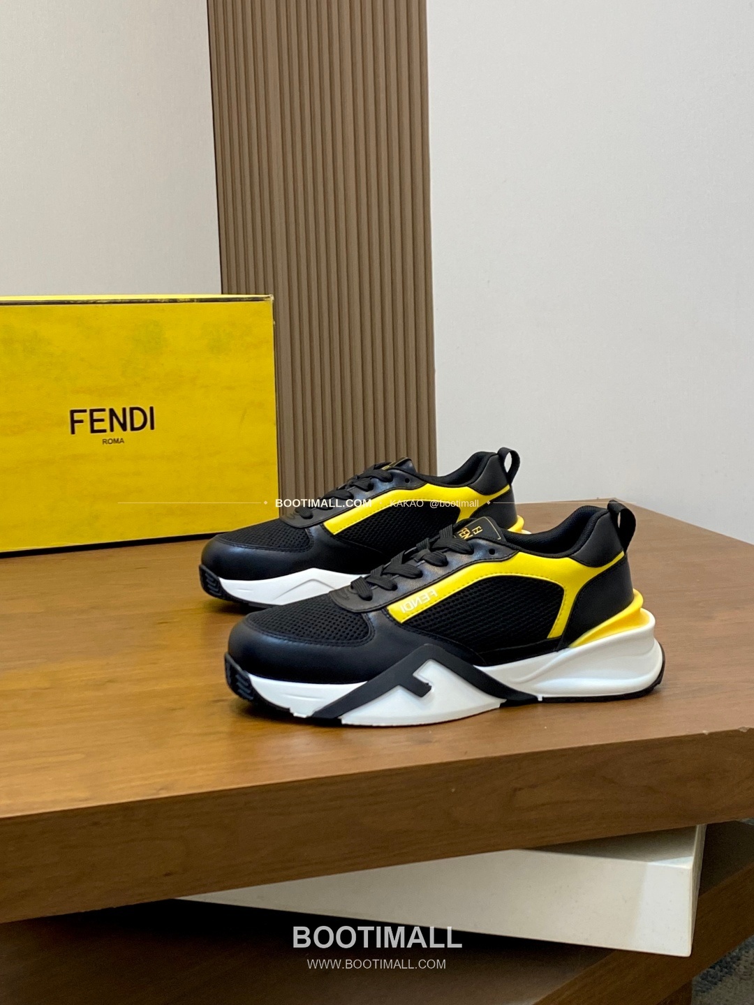 펜디 플로우 테크패브릭 레더 로고 밴딩 스니커즈 블랙 Fendi Flow Tech Fabric Leather Logo Band Sneakers 3