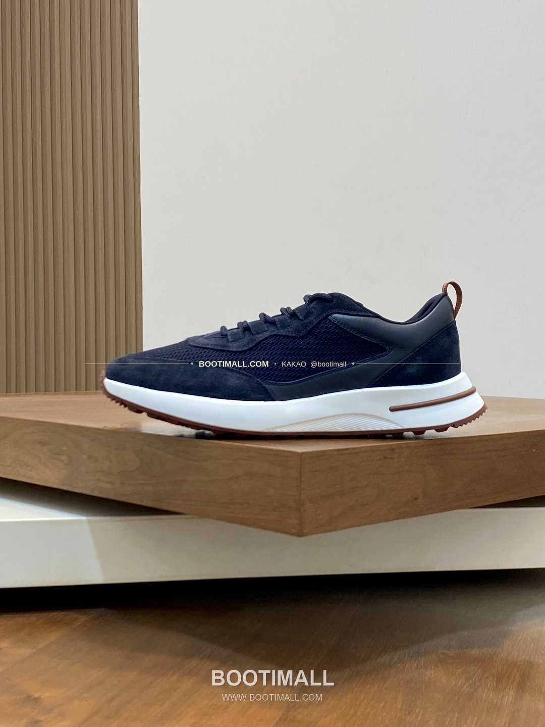 로로피아나 캐시미어 플라이니트 메쉬 레더 로고 레이스업 스니커즈 네이비 Loro Piana Cashmere Flyknit Mesh Leather Logo Lace-Up Sneakers 2