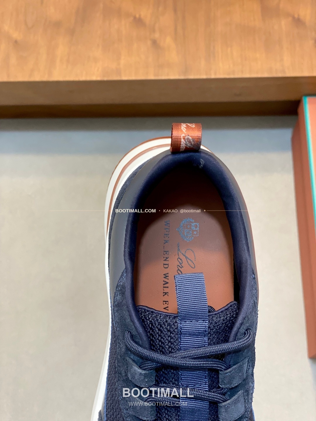 로로피아나 캐시미어 플라이니트 메쉬 레더 로고 레이스업 스니커즈 네이비 Loro Piana Cashmere Flyknit Mesh Leather Logo Lace-Up Sneakers 7