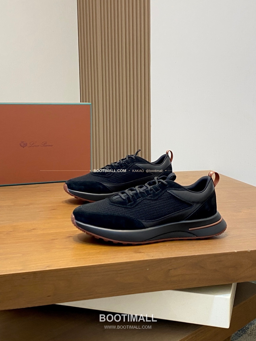 로로피아나 캐시미어 플라이니트 메쉬 레더 로고 레이스업 스니커즈 블랙 Loro Piana Cashmere Flyknit Mesh Leather Logo Lace-Up Sneakers 3