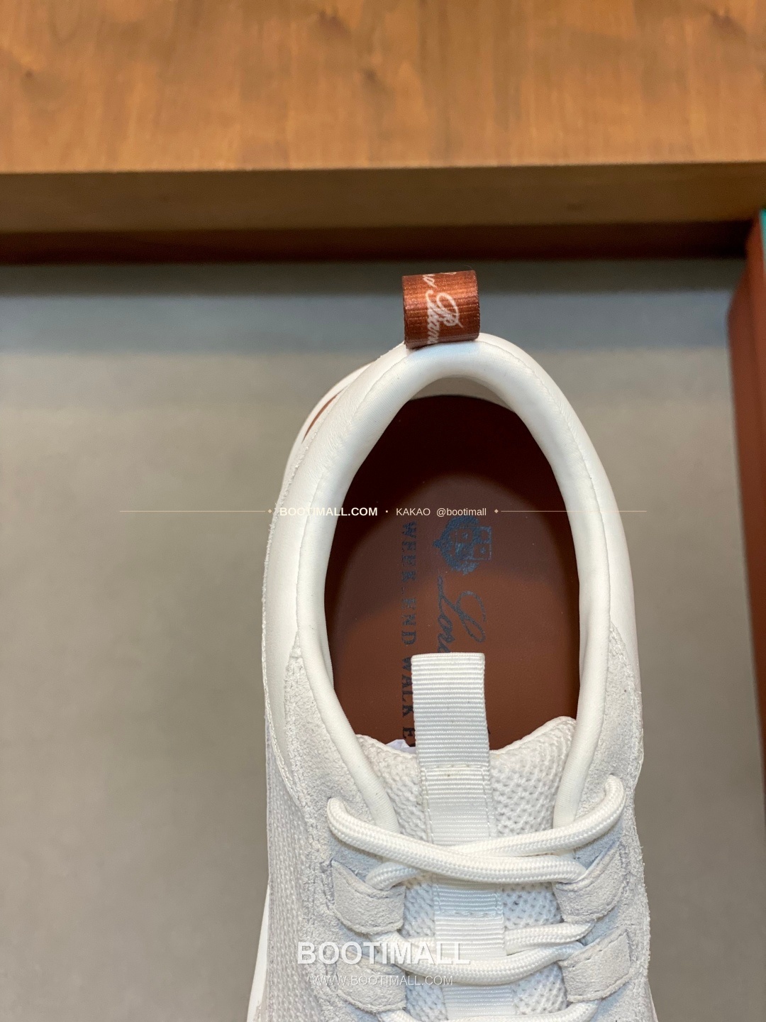 로로피아나 캐시미어 플라이니트 메쉬 레더 로고 레이스업 스니커즈 화이트 Loro Piana Cashmere Flyknit Mesh Leather Logo Lace-Up Sneakers 7