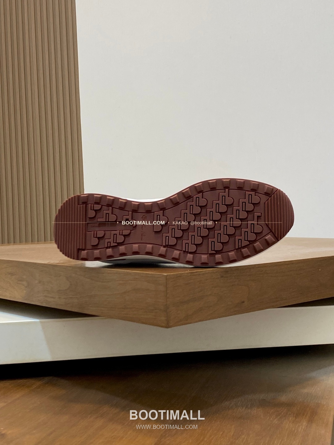 로로피아나 캐시미어 플라이니트 메쉬 레더 로고 레이스업 스니커즈 화이트 Loro Piana Cashmere Flyknit Mesh Leather Logo Lace-Up Sneakers 9