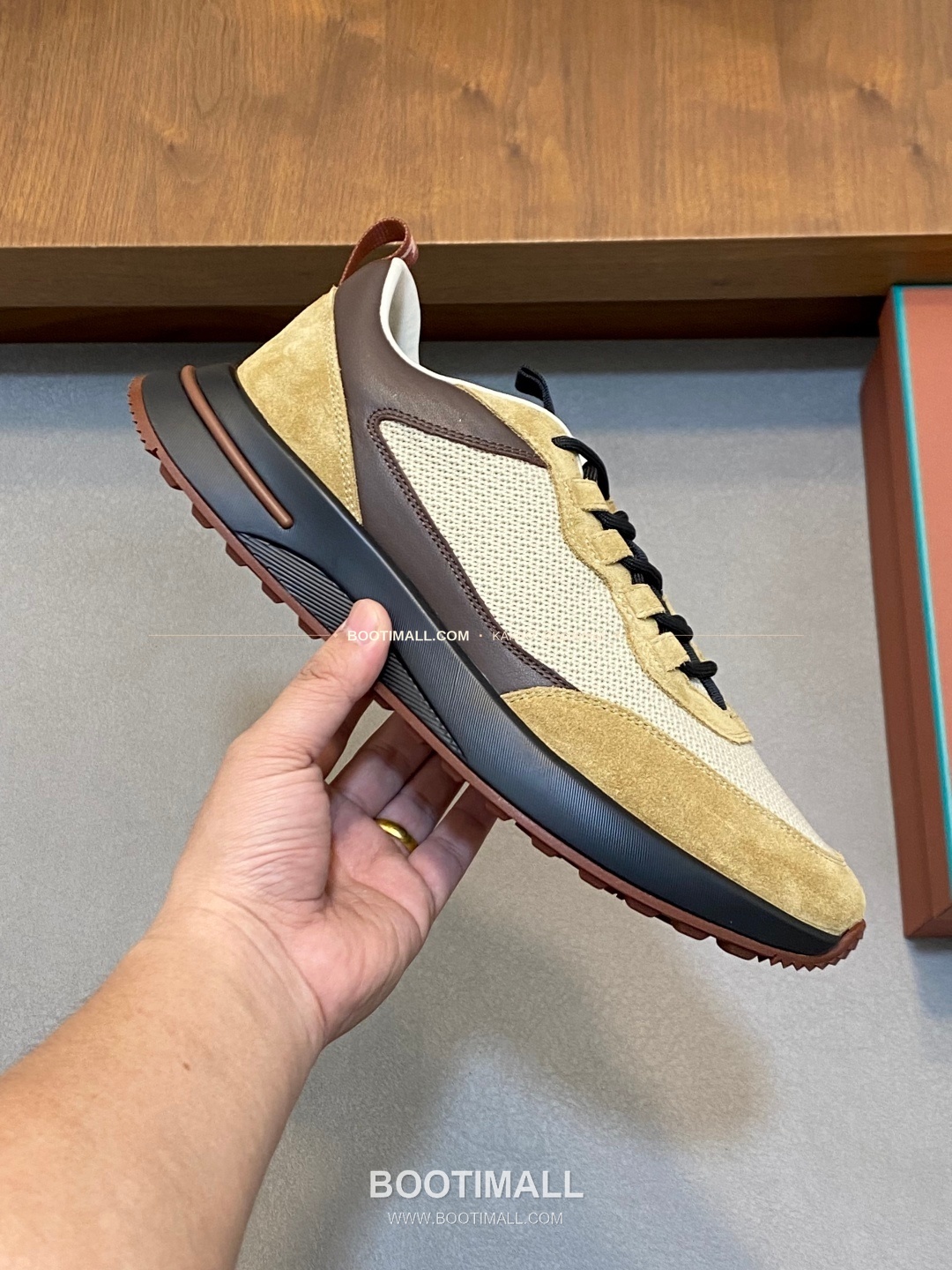 로로피아나 캐시미어 플라이니트 메쉬 레더 로고 레이스업 스니커즈 Loro Piana Cashmere Flyknit Mesh Leather Logo Lace-Up Sneakers 4