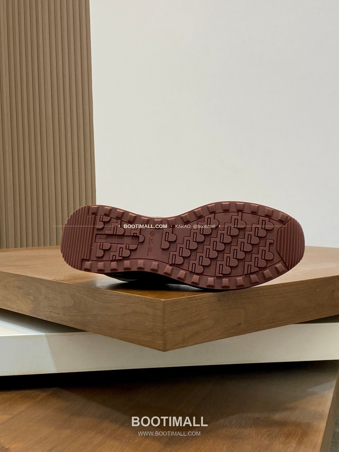 로로피아나 캐시미어 플라이니트 메쉬 레더 로고 레이스업 스니커즈 Loro Piana Cashmere Flyknit Mesh Leather Logo Lace-Up Sneakers 9