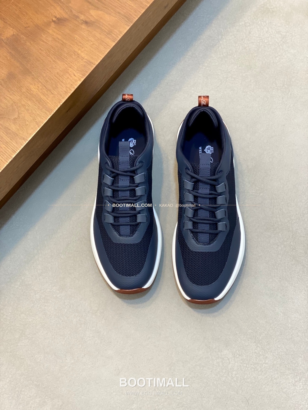 로로피아나 캐시미어 플라이니트 메쉬 로고 레이스업 스니커즈 네이비 Loro Piana Cashmere Flyknit Mesh Logo Lace-Up Sneakers 1