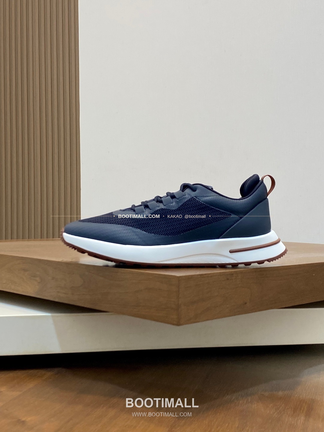 로로피아나 캐시미어 플라이니트 메쉬 로고 레이스업 스니커즈 네이비 Loro Piana Cashmere Flyknit Mesh Logo Lace-Up Sneakers 2