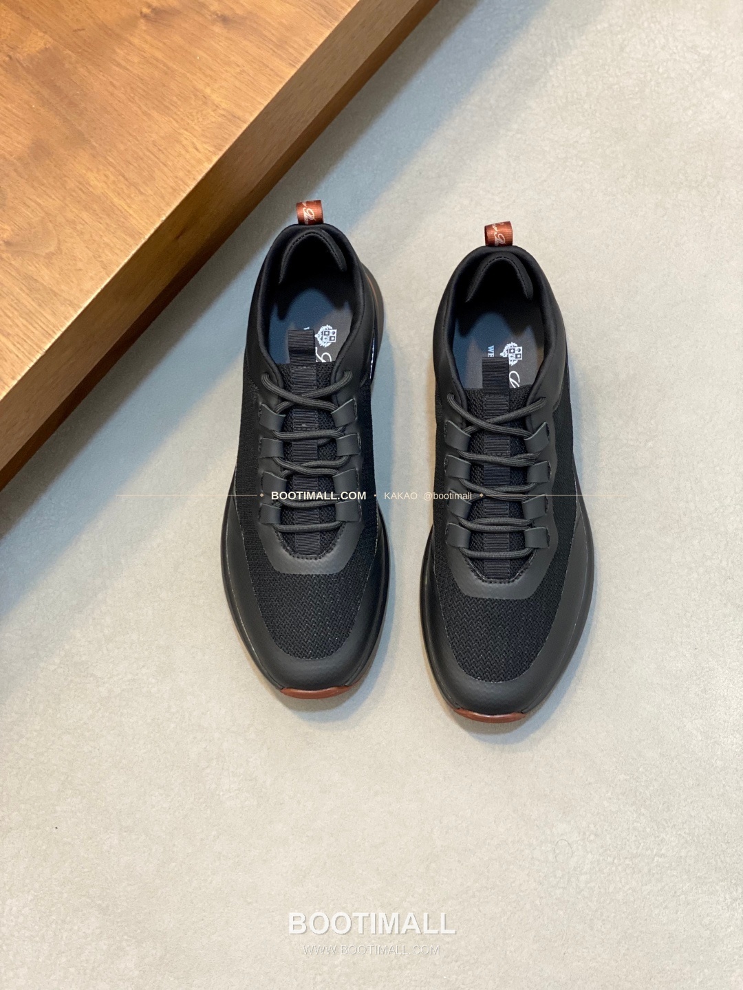 로로피아나 캐시미어 플라이니트 메쉬 로고 레이스업 스니커즈 블랙 Loro Piana Cashmere Flyknit Mesh Logo Lace-Up Sneakers 1