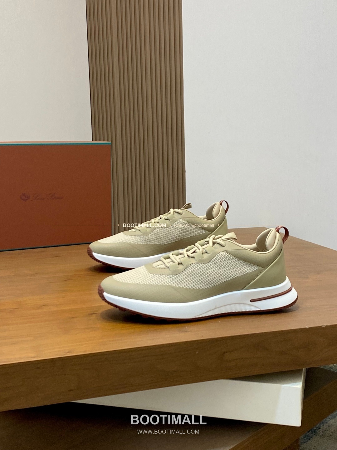 로로피아나 캐시미어 플라이니트 메쉬 로고 레이스업 스니커즈 Loro Piana Cashmere Flyknit Mesh Logo Lace-Up Sneakers 3