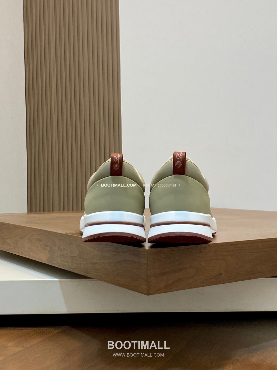 로로피아나 캐시미어 플라이니트 메쉬 로고 레이스업 스니커즈 Loro Piana Cashmere Flyknit Mesh Logo Lace-Up Sneakers 8