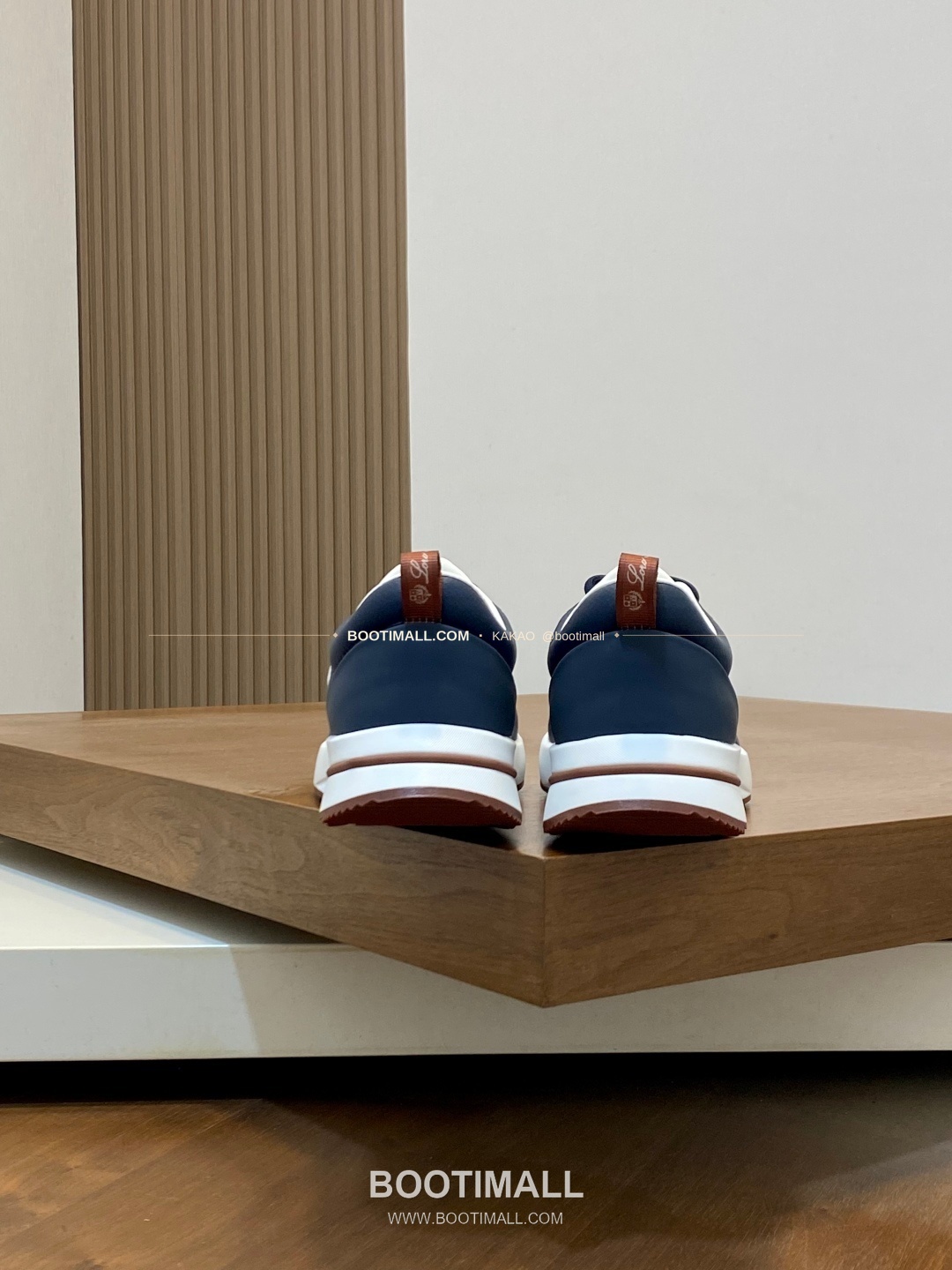 로로피아나 캐시미어 플라이니트 메쉬 로고 레이스업 스니커즈 Loro Piana Cashmere Flyknit Mesh Logo Lace-Up Sneakers 8