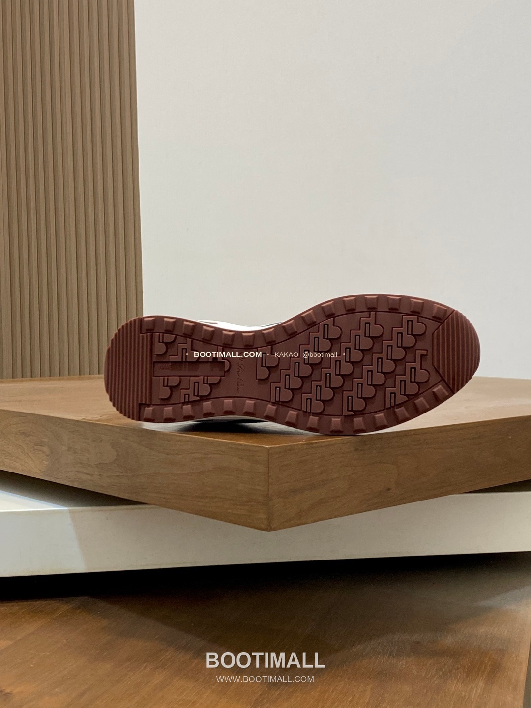 로로피아나 캐시미어 플라이니트 메쉬 로고 레이스업 스니커즈 Loro Piana Cashmere Flyknit Mesh Logo Lace-Up Sneakers 9