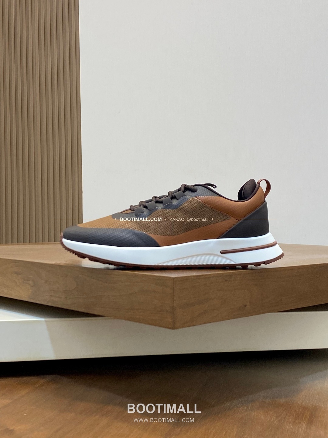 로로피아나 캐시미어 플라이니트 메쉬 로고 레이스업 스니커즈 브라운 Loro Piana Cashmere Flyknit Mesh Logo Lace-Up Sneakers 2