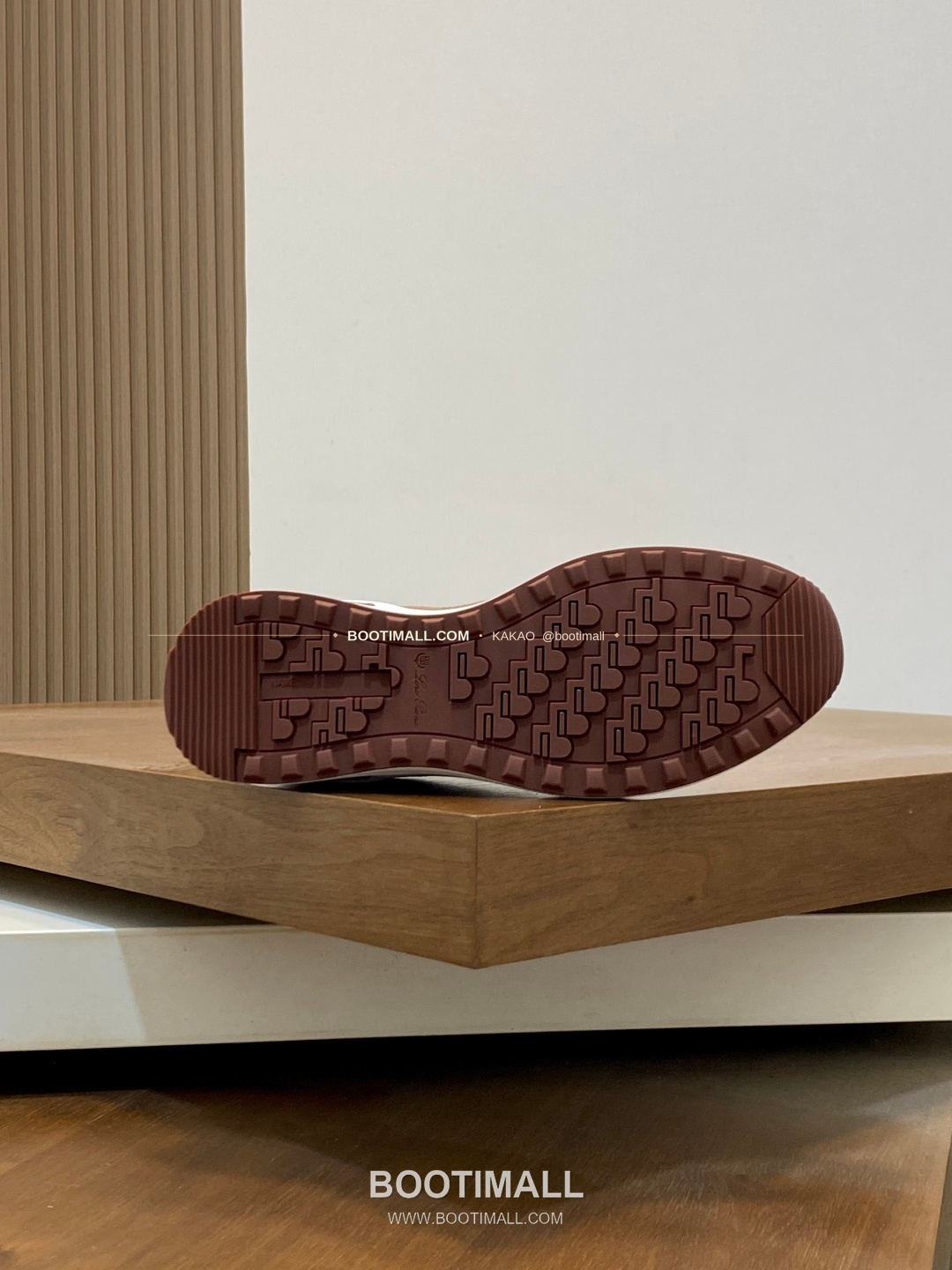 로로피아나 캐시미어 플라이니트 메쉬 로고 레이스업 스니커즈 브라운 Loro Piana Cashmere Flyknit Mesh Logo Lace-Up Sneakers 9