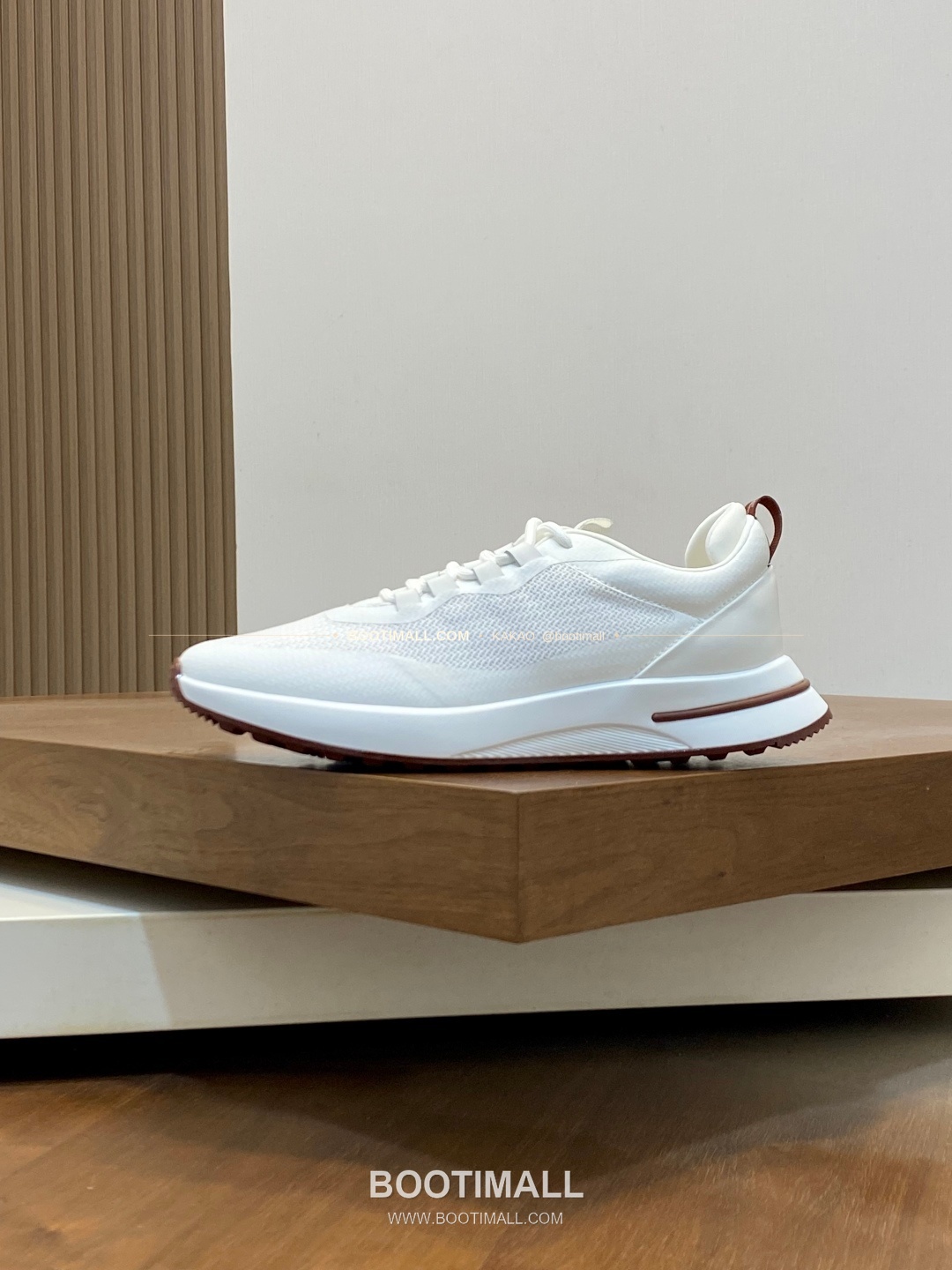 로로피아나 캐시미어 플라이니트 메쉬 로고 레이스업 스니커즈 화이트 Loro Piana Cashmere Flyknit Mesh Logo Lace-Up Sneakers 2