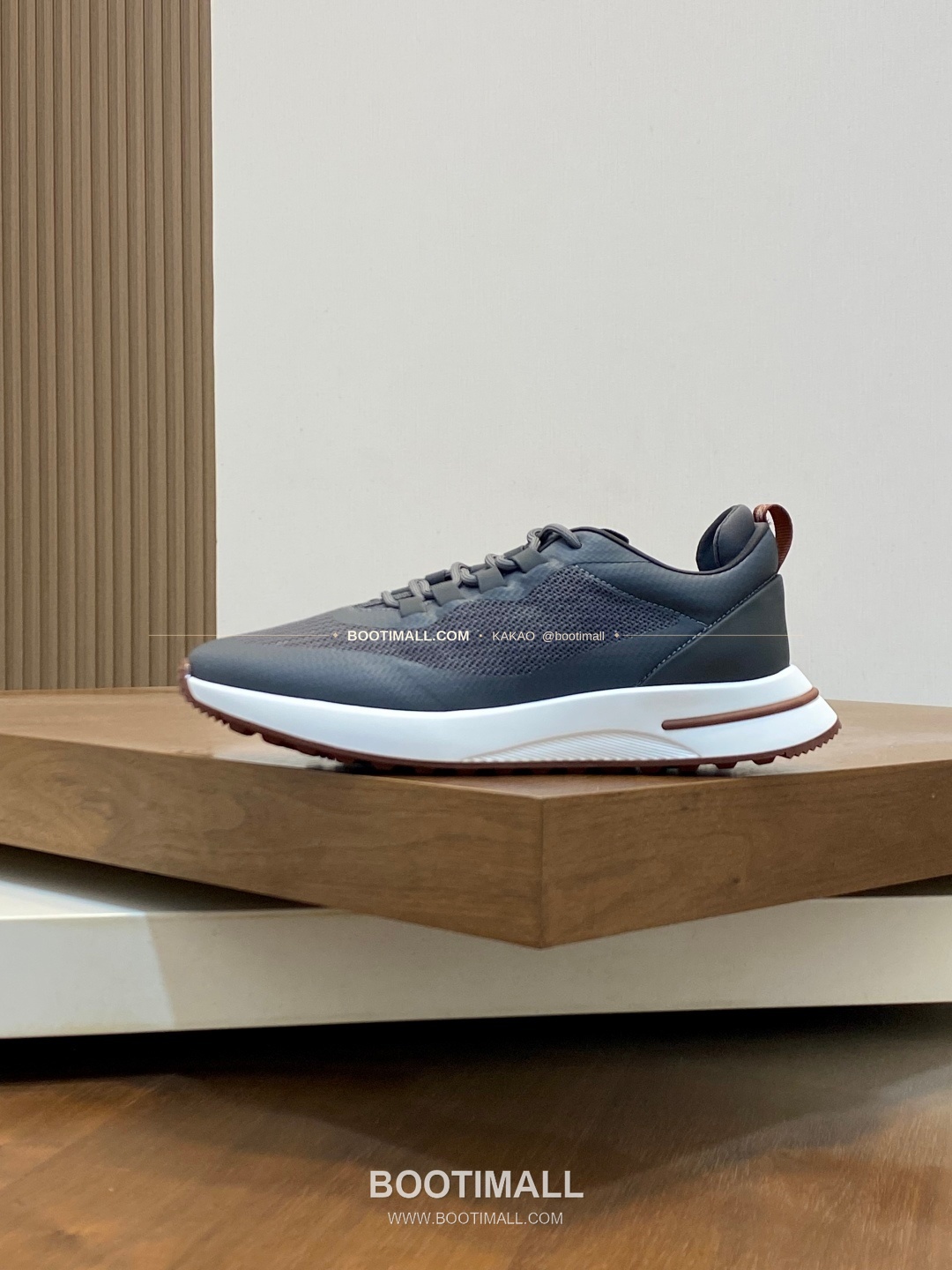 로로피아나 캐시미어 플라이니트 메쉬 로고 레이스업 스니커즈 그레이 Loro Piana Cashmere Flyknit Mesh Logo Lace-Up Sneakers 2