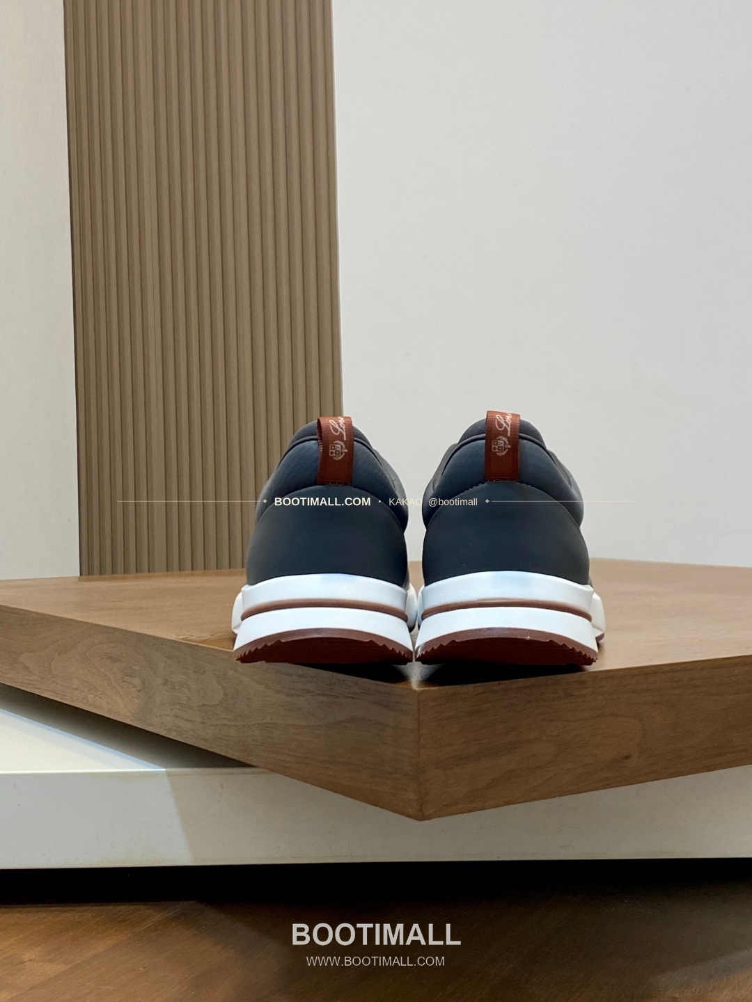 로로피아나 캐시미어 플라이니트 메쉬 로고 레이스업 스니커즈 그레이 Loro Piana Cashmere Flyknit Mesh Logo Lace-Up Sneakers 8