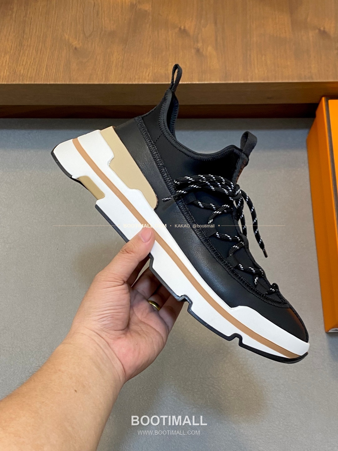 에르메스 바운싱 송아지가죽 엘라스틱 패브릭 로고 레이스업 스니커즈 블랙 Hermes Bouncing Calfskin Elastic Fabric Logo Lace-Up Sneakers 4
