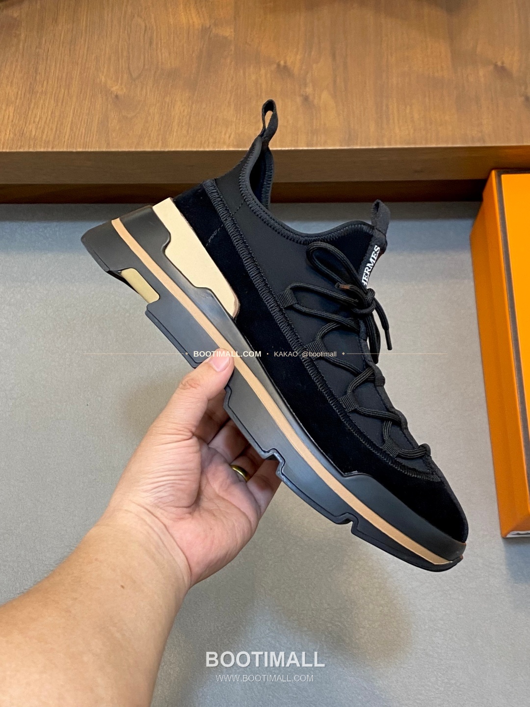 에르메스 바운싱 송아지가죽 엘라스틱 패브릭 로고 레이스업 스니커즈 Hermes Bouncing Calfskin Elastic Fabric Logo Lace-Up Sneakers 4