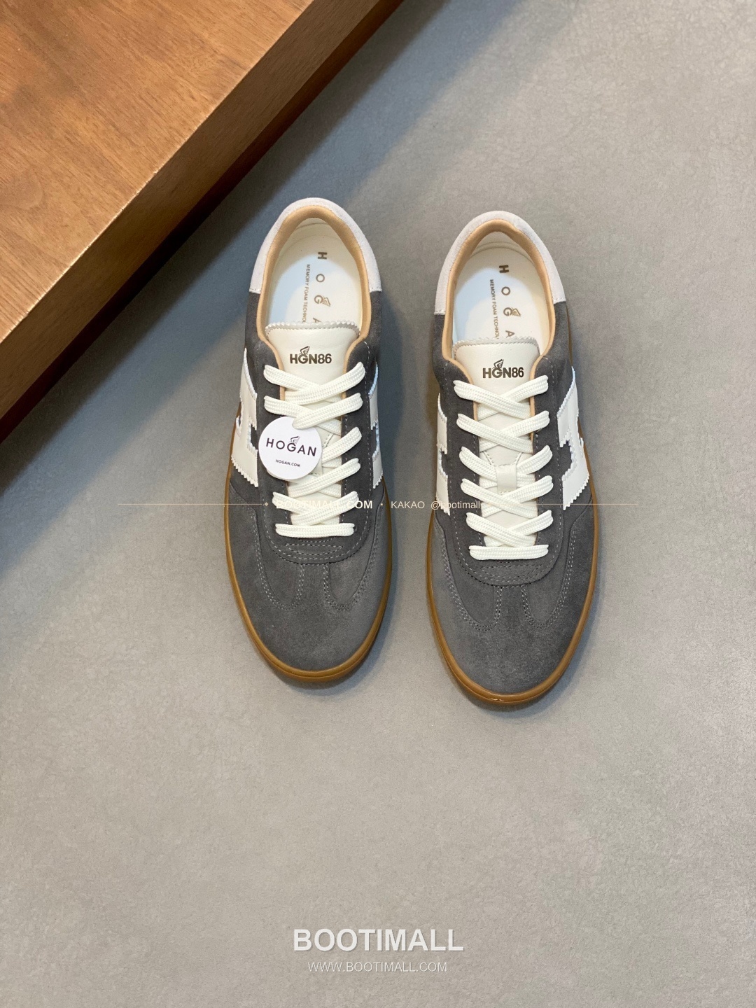 호간 H패치 송아지가죽 믹스 로고 레이스업 스니커즈 그레이 Hogan H Patch Calfskin Mix Logo Lace-Up Sneakers 1