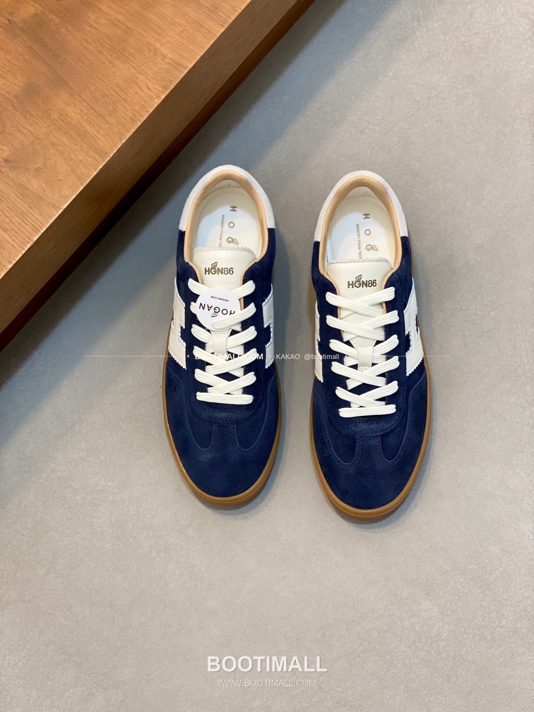 호간 H패치 송아지가죽 믹스 로고 레이스업 스니커즈 네이비 Hogan H Patch Calfskin Mix Logo Lace-Up Sneakers 1