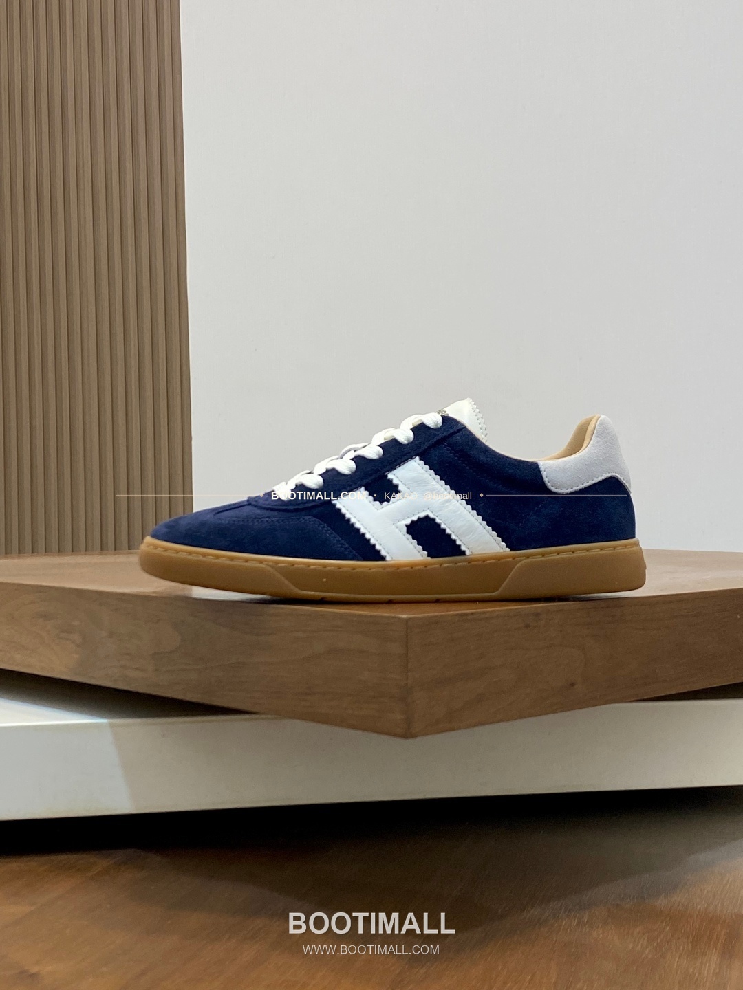 호간 H패치 송아지가죽 믹스 로고 레이스업 스니커즈 네이비 Hogan H Patch Calfskin Mix Logo Lace-Up Sneakers 2