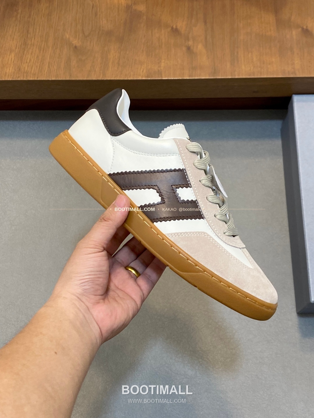 호간 H패치 송아지가죽 믹스 로고 레이스업 스니커즈 Hogan H Patch Calfskin Mix Logo Lace-Up Sneakers 4