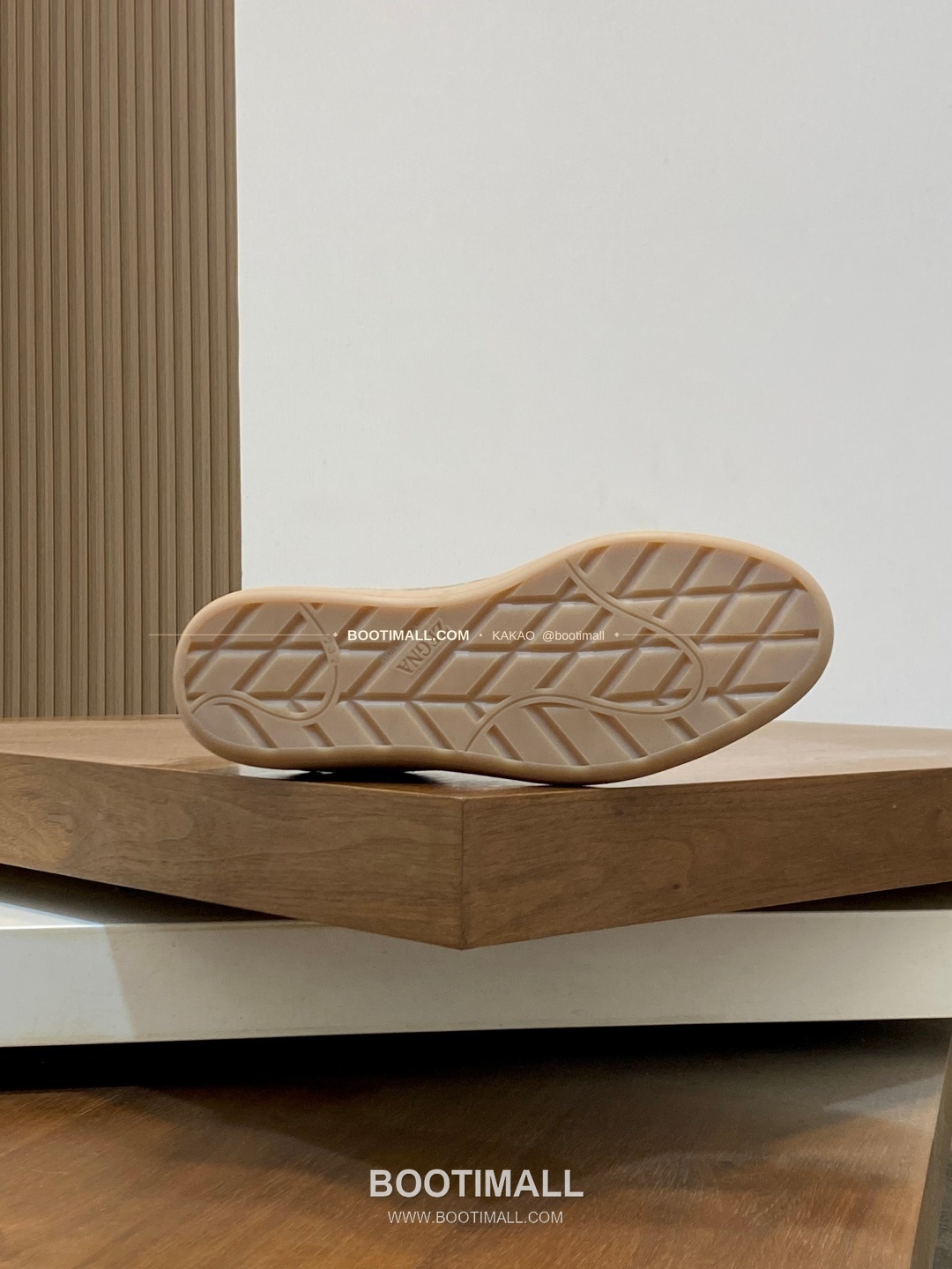 제냐 232 스웨이드 로고 레이스업 스니커즈 카키 Zegna 232 Suede Logo Lace-Up Sneakers 9