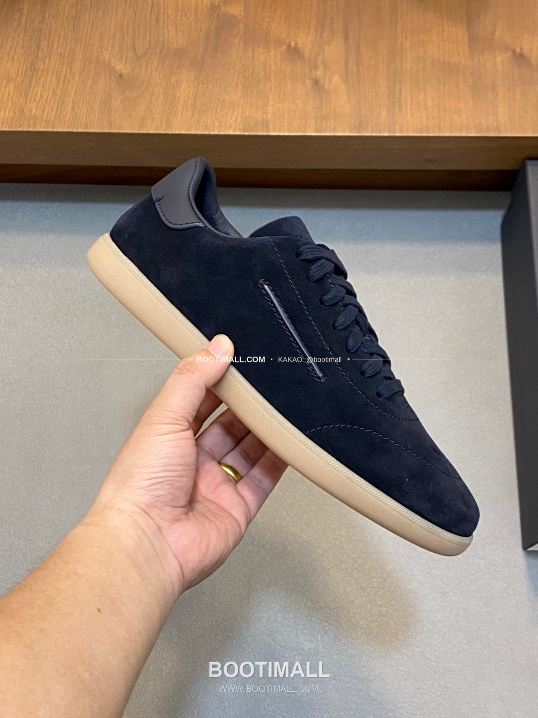 제냐 232 스웨이드 로고 레이스업 스니커즈 네이비 Zegna 232 Suede Logo Lace-Up Sneakers 4