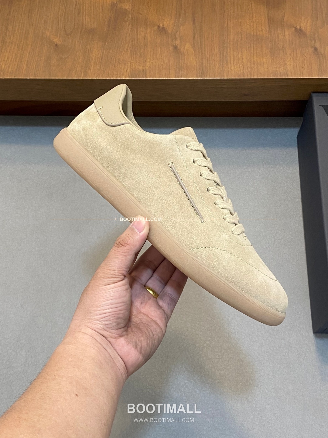 제냐 232 스웨이드 로고 레이스업 스니커즈 베이지 Zegna 232 Suede Logo Lace-Up Sneakers 4